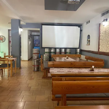 Szálloda 3 Elementy Csejte